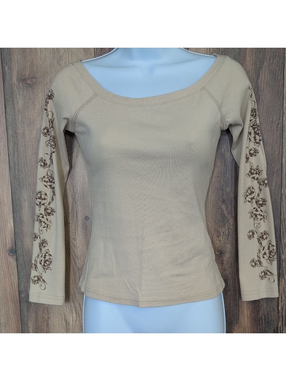 Weavers Beige Floral Sleeve Long Sleeve Wide Neck Tee S V238 - Picture 1 of 4